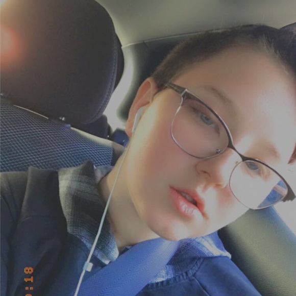 Meet your Posher, Max - Picture 1 of 1